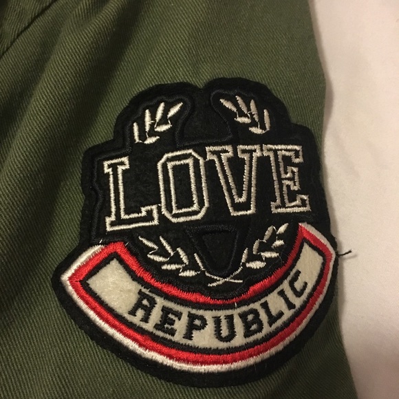 Green jacket - Picture 4 of 8